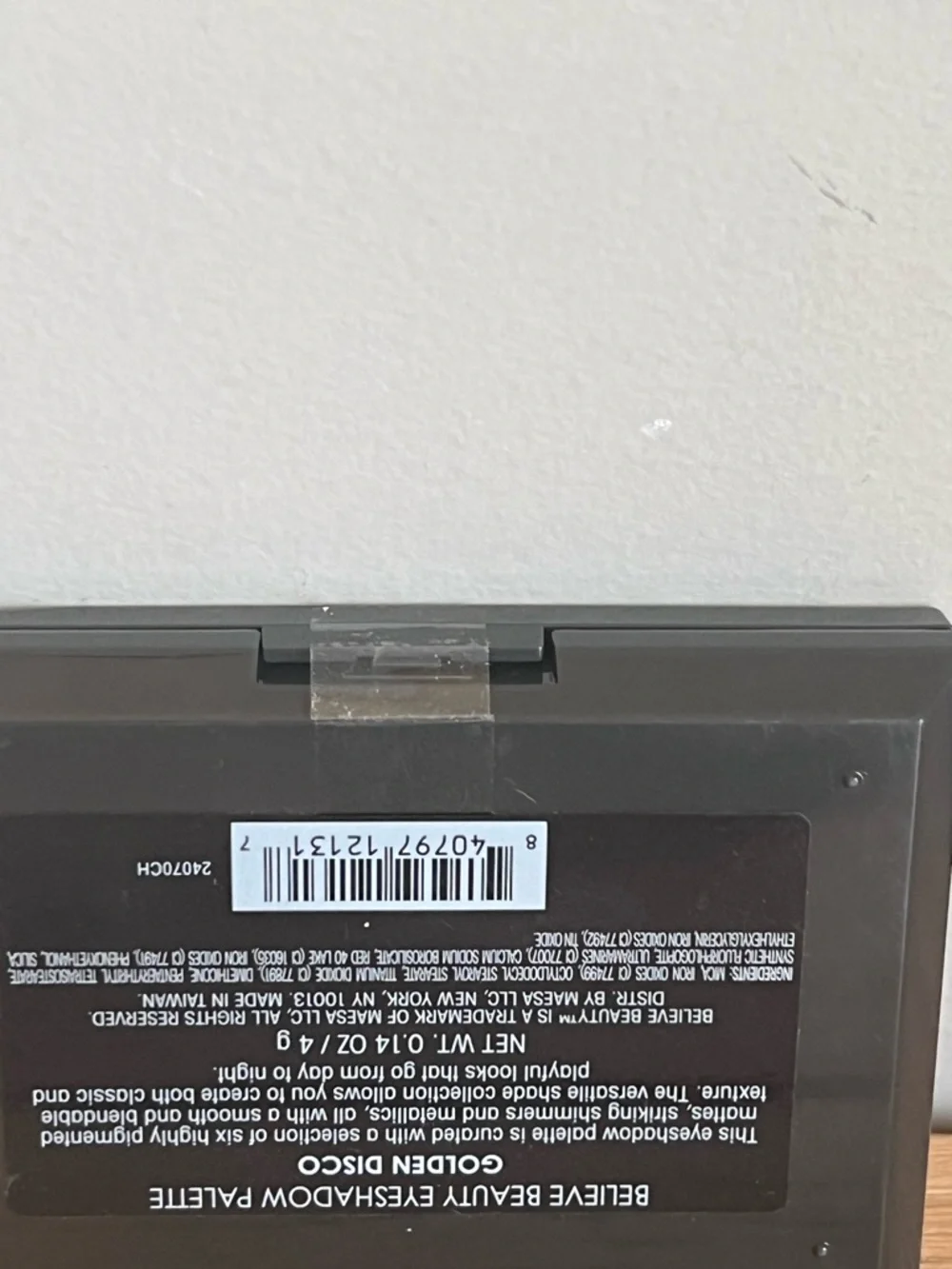 Believe Beauty Eyeshadow Palette in Golden Disco With Shadow Blender Brush
